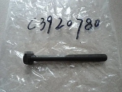 东风康明斯发动机气缸盖螺栓（中）C3920780